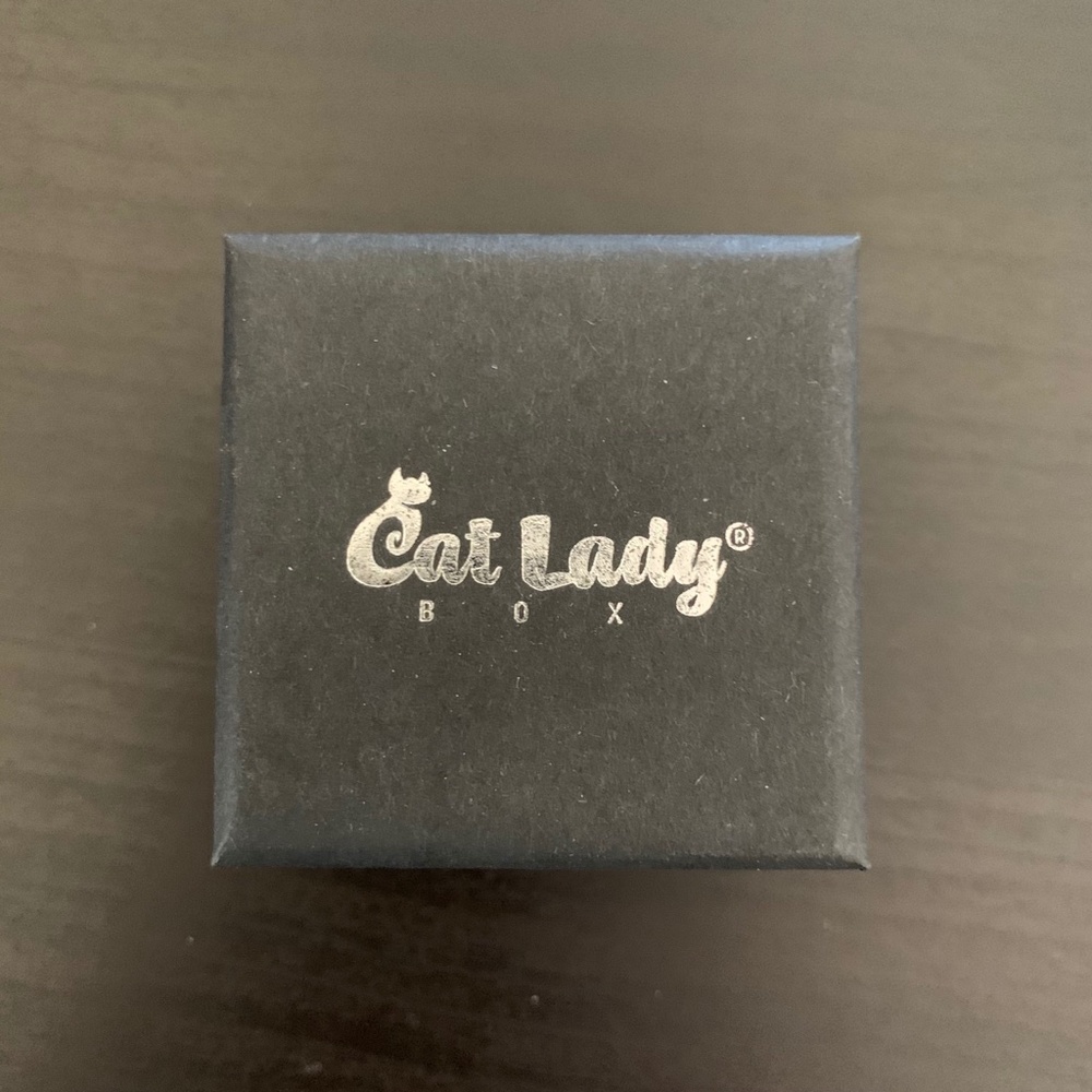 Cat Lady Box Pink Paw Adjustable Ring - Picture 6 of 6